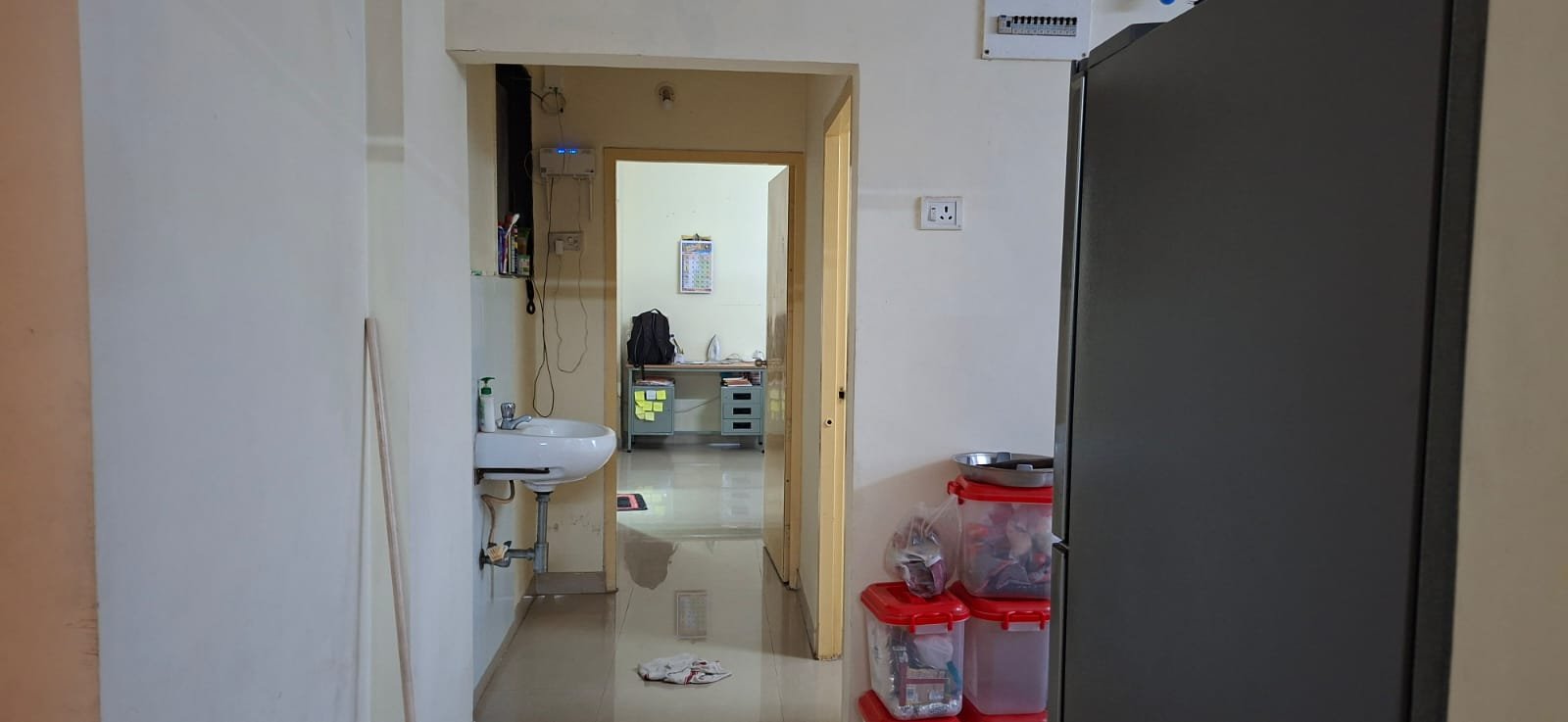 2 BHK Flat for Rent in MHB Colony, Borivali West photo 5