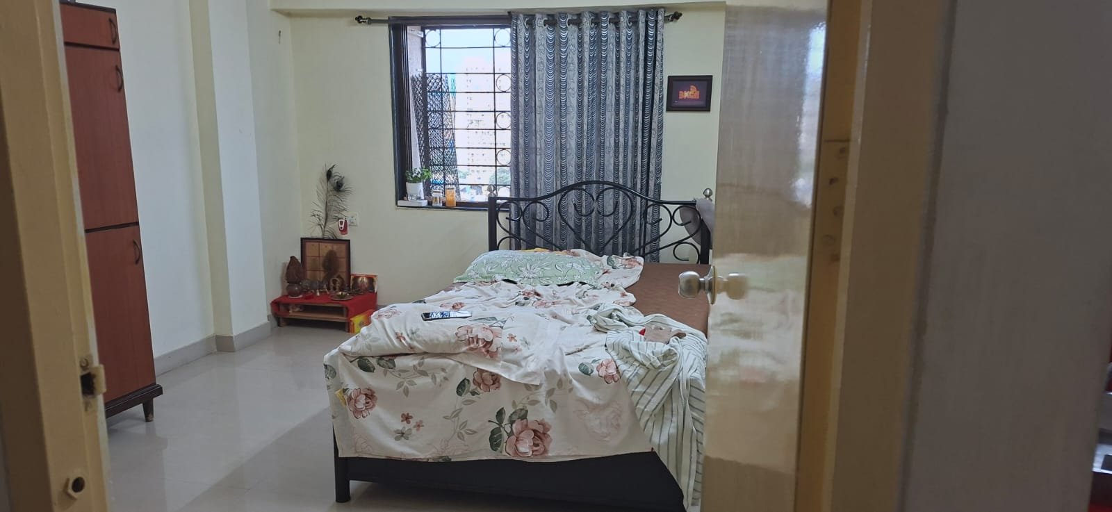2 BHK Flat for Rent in MHB Colony, Borivali West photo 4